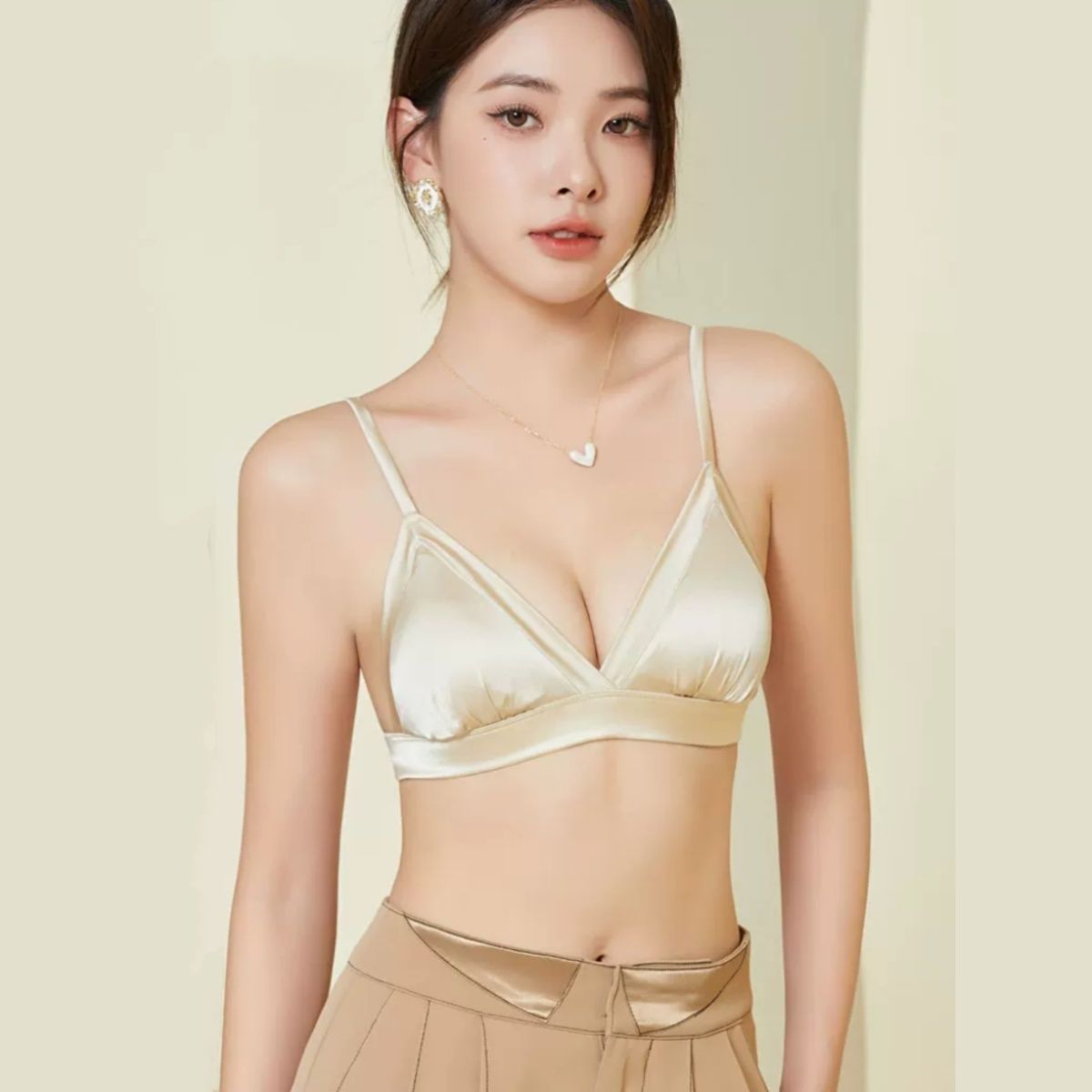 Luxury Real Silk Satin Wireles - đánh giá và giá Sleep Bra Bralette